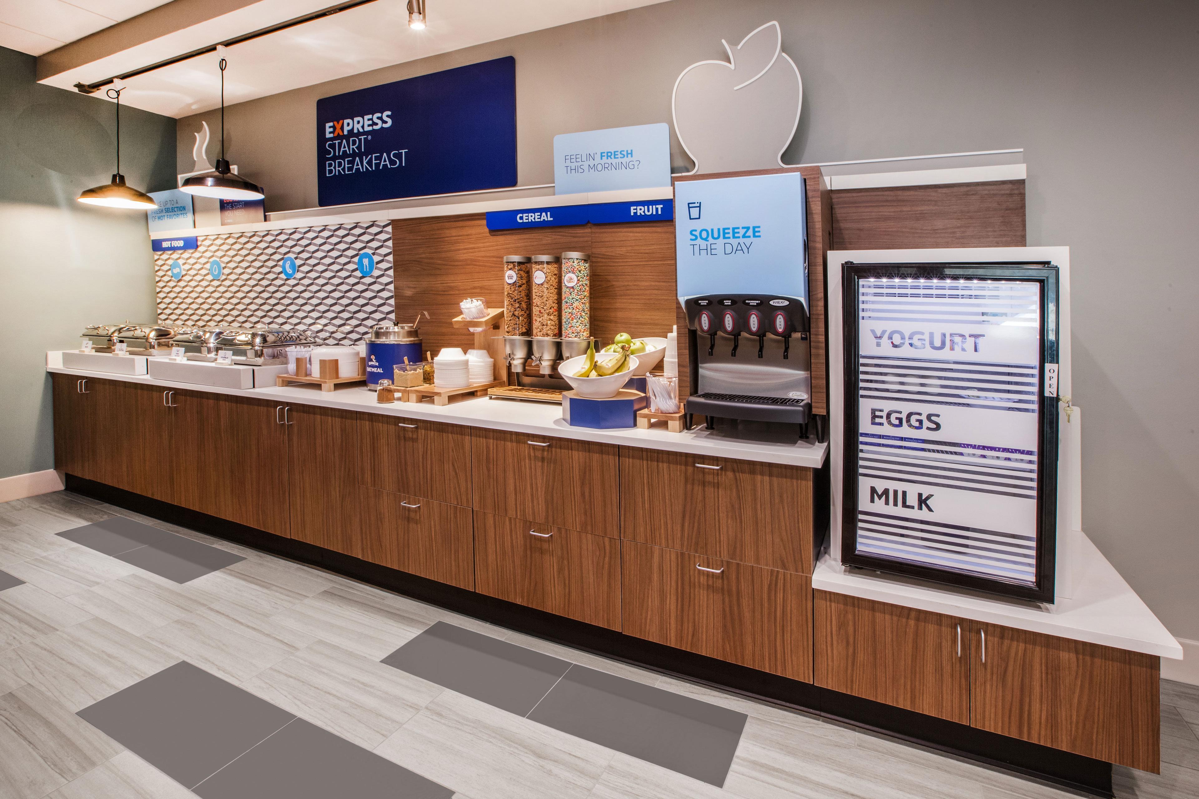 Holiday Inn Express & Suites Brady By Ihg Exteriér fotografie