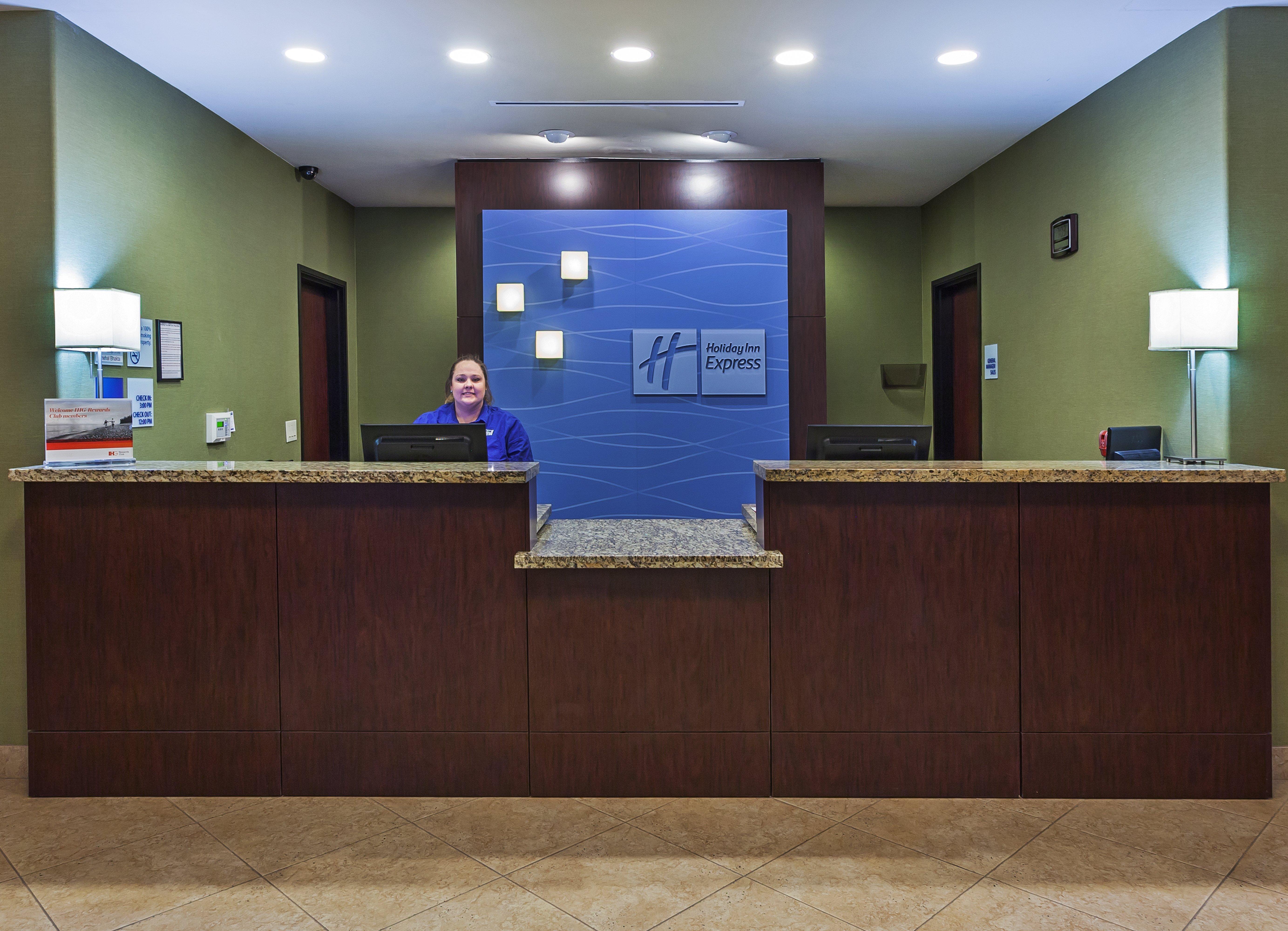 Holiday Inn Express & Suites Brady By Ihg Exteriér fotografie