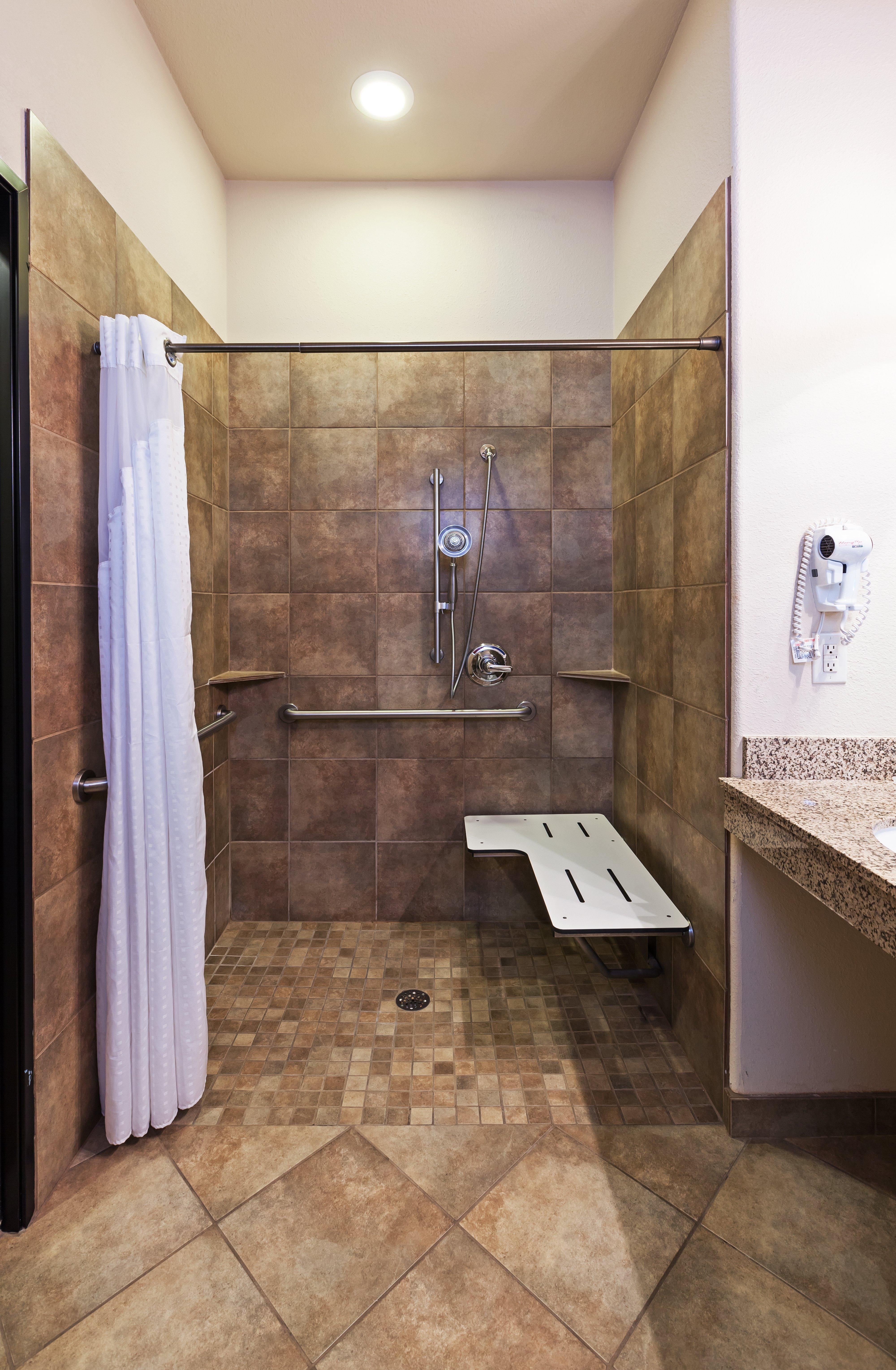 Holiday Inn Express & Suites Brady By Ihg Exteriér fotografie