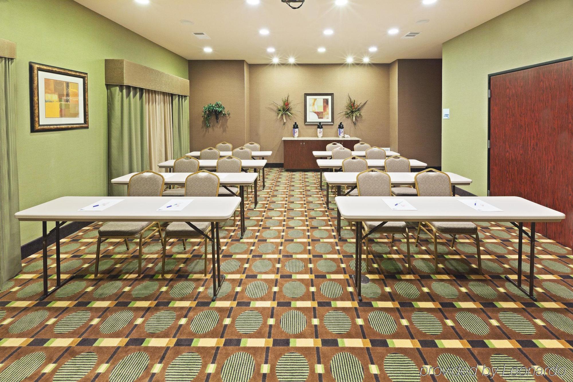 Holiday Inn Express & Suites Brady By Ihg Zařízení fotografie