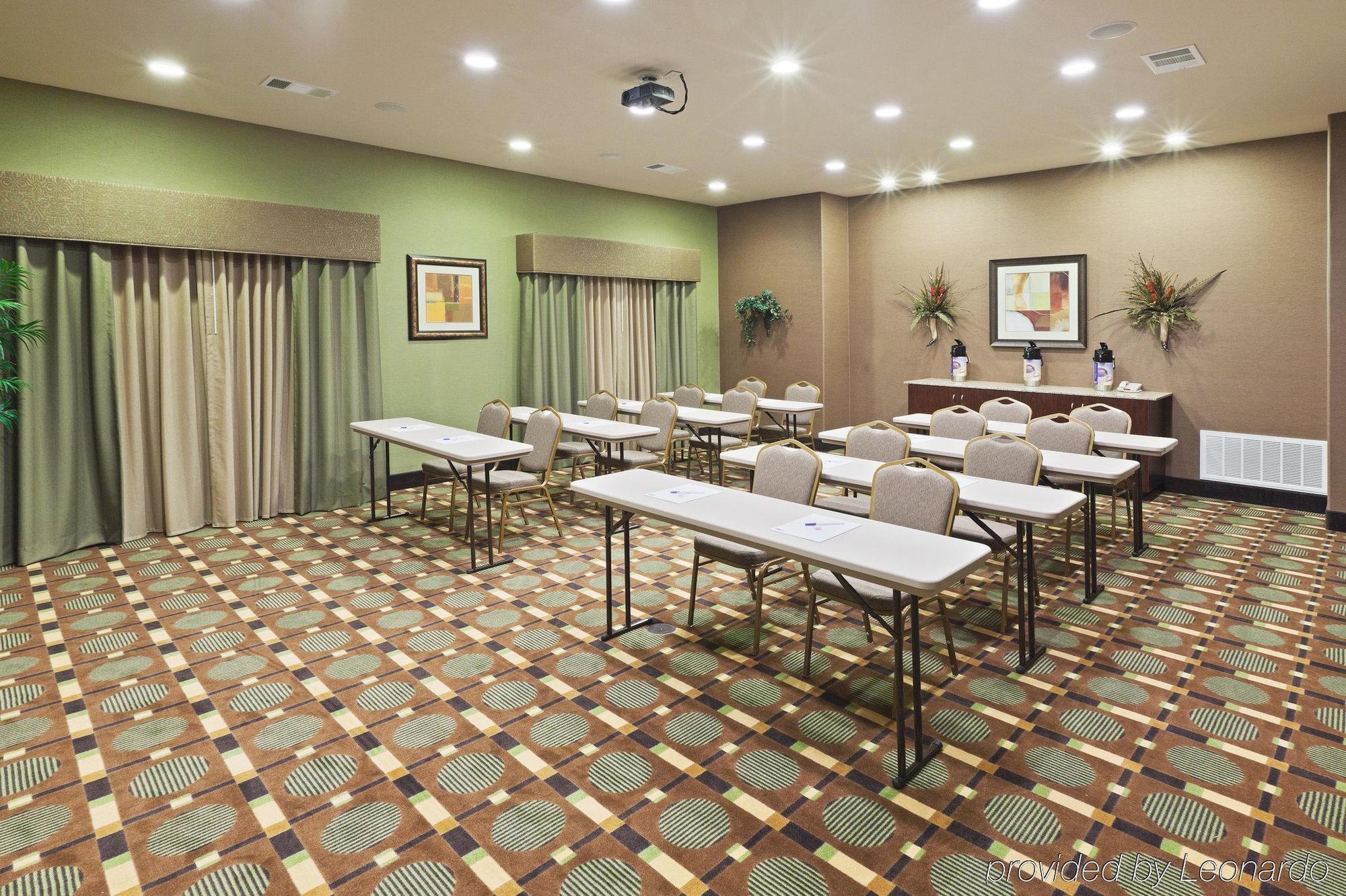 Holiday Inn Express & Suites Brady By Ihg Zařízení fotografie