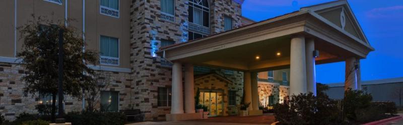 Holiday Inn Express & Suites Brady By Ihg Exteriér fotografie